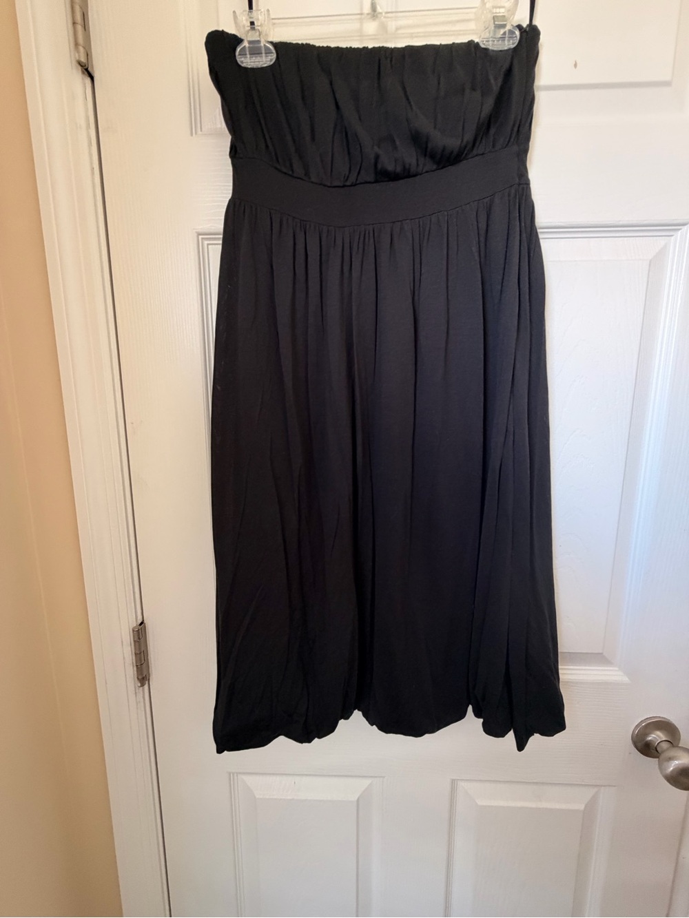 Banana Republic Silk Black Strapless Pleated Midi Dress
